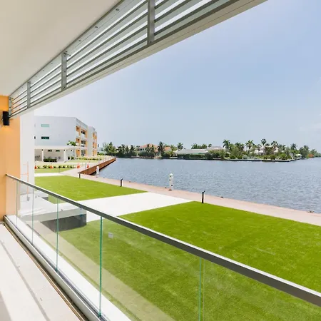 One Canal Point George Town Exterior photo