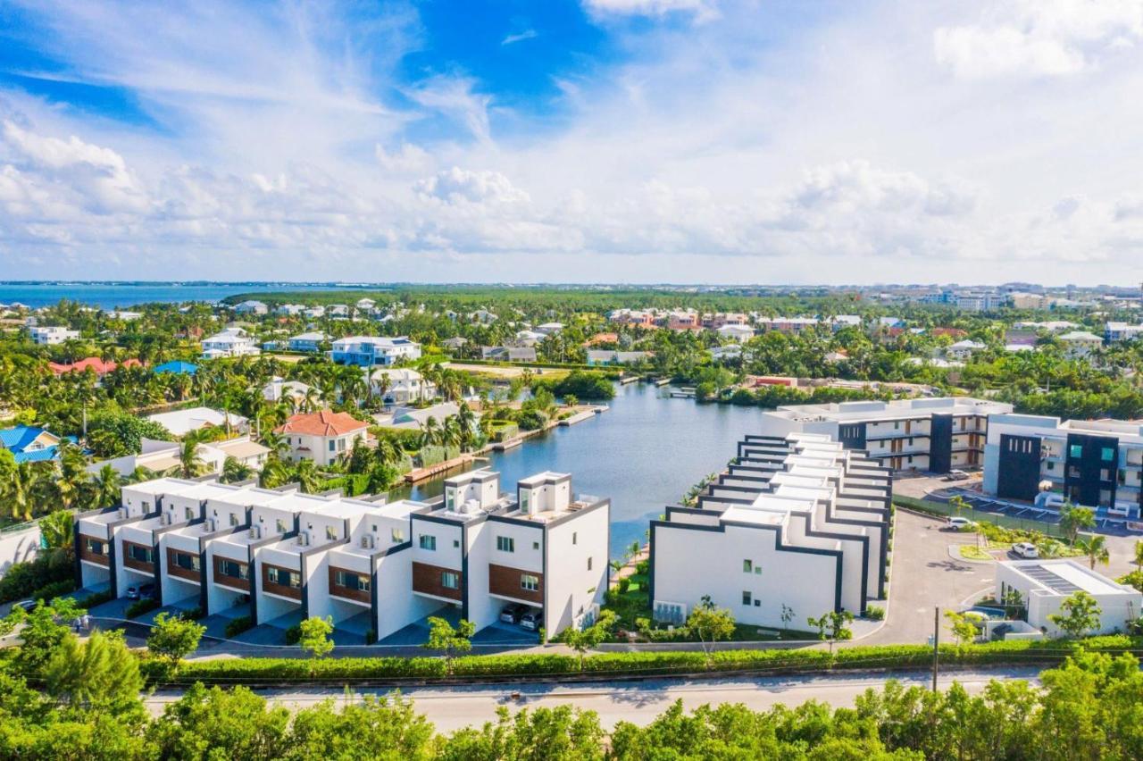 One Canal Point * George Town