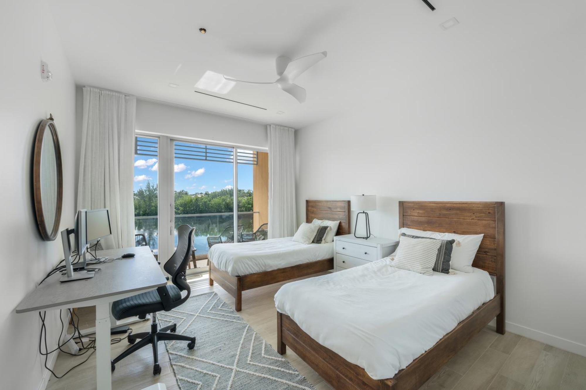 Resort One Canal Point George Town