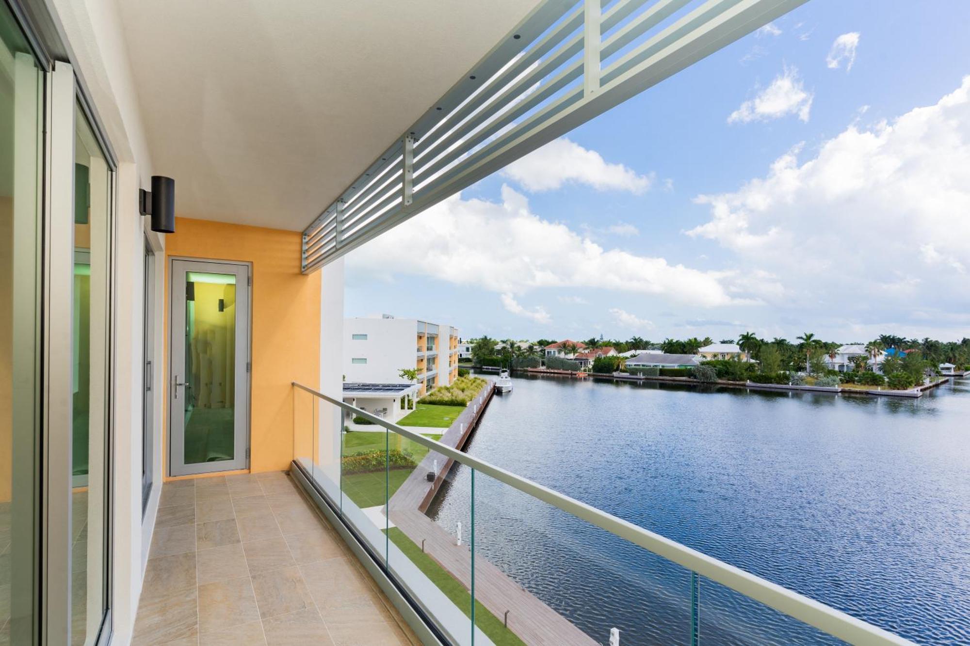 Resort One Canal Point George Town